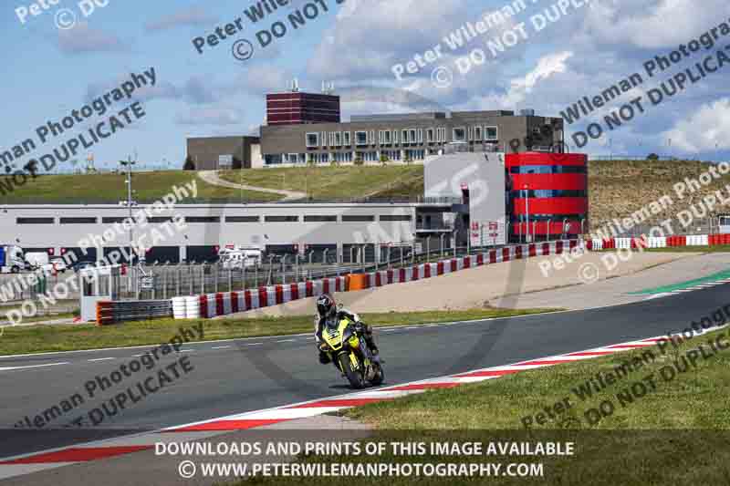 cadwell no limits trackday;cadwell park;cadwell park photographs;cadwell trackday photographs;enduro digital images;event digital images;eventdigitalimages;navarra;no limits trackdays;peter wileman photography;racing digital images;trackday digital images;trackday photos